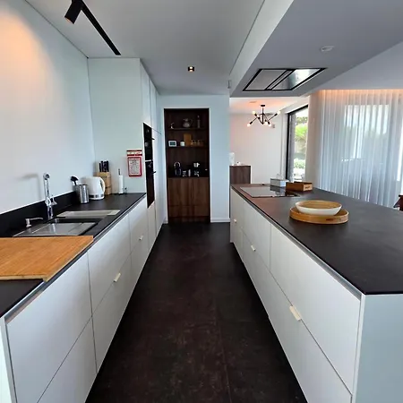 Exceptional With A Panoramic Views Over The Obidos Lagoon וילה Nadadouro